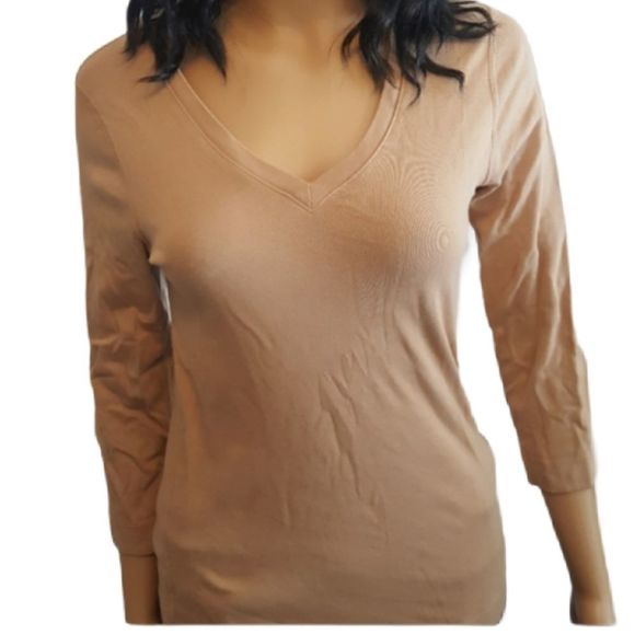 Three Dots Shirt Light Tan Vneck 3/4 sleeve Size Medium - Picture 1 of 6